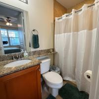 NEW Beach Escape - Queen Studio near Naples - Bed and Breakfast Bonita Springs