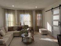 Stylish 3BR Revere Home Sleeps 8 Near Boston, Revere Beach and Airport - Chambres d'hôtes Revere