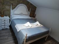 CriCastelo - Alojamento Local - B&B Trancoso