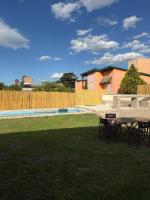 Casa con pileta a 2 cuadras del río - B&B San Antonio de Arredondo
