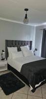 Mountain-Ridge Lux Stay - B&B Rustenburg