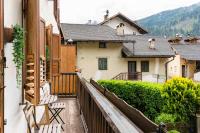 Casa tipica nelle Dolomiti Trentine - B&B Mezzano