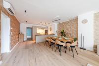 Grand Terrace Jacuzzi Penthouse Rooftop - Ferienwohnung Budapest