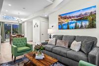 3BR Rockies Haven Near Banff with Private Patio - B&B Canmore