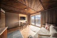 Appartamento con 1 Camera da Letto, Balcone e Vista Montagna 