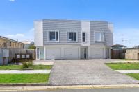 Coastal Escape Watch Horses Pass Walk to Beach - B&B Red Cliff