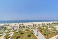 Spacious 2BR Plus Maids Sea View Apartment in Al Zorah - Ferienwohnung Adschman
