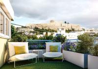 Historic Elegance in Acropolis - B&B Atenas