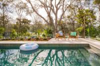 Surf Lodge Avoca Beach Waterfront to Avoca Lake - B&B Avoca Beach