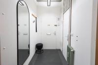 Danube Panoramic Studio on Schwedenplatz- 2 King Beds - B&B Vienna