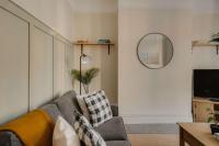 Spacious Three Bedroom House with Garden - Ferienwohnung Bristol