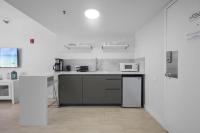 Superior One-Bedroom Apartment