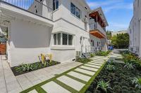 Eden Escape Studio 2103 Walk to FLT Beach - B&B Fort Lauderdale