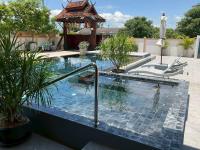 Premier King Room with Pool View