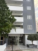 Blue Edge Makenzy - Bed and Breakfast Larnaca