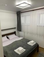 Zimmer mit Kingsize-Bett