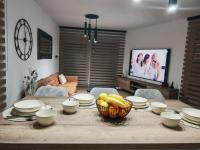 Apartman SanjaS - Bed and Breakfast Ivanić Grad