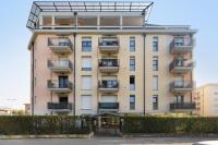 BGY Home 5 min from Airport - Garden - WiFi - Chambres d'hôtes Seriate