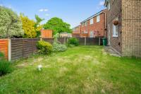 Modern 2 BR ground floor apartment with parking and garden - Chambres d’hôtes Belvedere