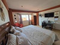 Loft Rayito de Sol, Zihuatanejo Center with AC - B&B Ixtapa-Zihuatanejo