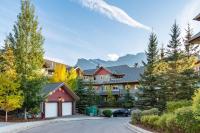 Heated Outdoor Pool Near Banff Park - B&B Canmore