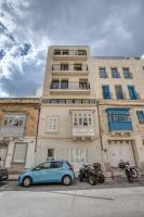 Designer Penthouse Near Promenade Including BBQ Terrace - B&B Il-Gżira