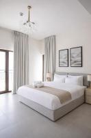 Golfside studio on Yas Island near F1 and Airport - Chambres d'hôtes Abou Dabi