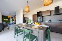 Designer Luxury Penthouse with Private Pool & BBQ - Ferienwohnung Zurrieq