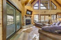Riverfront Cabin w/ Mtn Views in Robbinsville - B&B Robbinsville