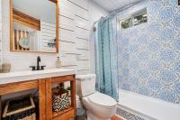 Peaceful Lake View Retreat Near Parks 10 Minutes to Downtown - B&B Orlando