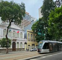 Studio Moderno - Metrô na Porta - Piscina Rooftop - B&B Rio de Janeiro