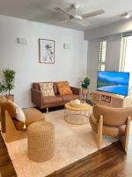 Sunrise by Casuarina Beach - Chambres d’hôtes Casuarina