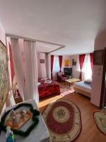 Dreibettzimmer mit Bergblick