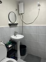 Saekyung Charming condo with pool and city views - B&B Basbas