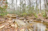 Play and Unwind! Home with Hot Tub in Maggie Valley - B&B Maggie Valley