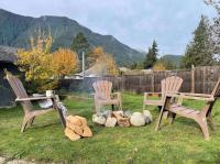 Cozy Cedar Nook - Ferienwohnung Hope