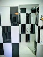 Camera Matrimoniale con Balcone (2 Adulti + 1 Bambino)