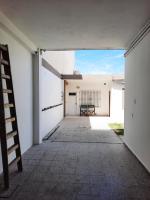 Departamento 626,PB 4 Personas, N 2 SANTA TERESITA wifi cable gas natural - B&B Santa Teresita