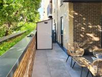 Host-Free Ensuite Double Bed by Heathrow - Chambres d’hôtes Feltham
