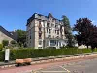 Charmant studio avec grande terrasse - Bed and Breakfast Bagnoles-de-l'Orne