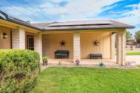 Modern gem! Family Fun! Great area! Grill Sleeps 10 - B&B San Antonio