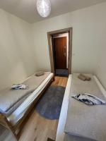 Nowoczesny Apartament przy górze Witosza - Staniszów - B&B Staniszów