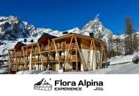 FLORA ALPINA EXPERIENCE - "Ski-to-Door" Brand New Chalet Apartments with Indoor Garage and Mountain View - Ferienwohnung Breuil Cervinia