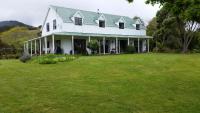 Jacaranda Lodge - Bed and Breakfast