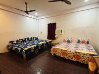 Shri Kashika Home Stay - B&B Varanasi