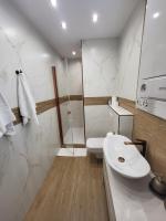 APART KARKONOSZE - Apartament PATIO Karpacz na deptaku z parkingiem w cenie - Chambres d'hôtes Karpacz