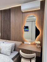 Lux Apartment with Balcony&Parking - Ferienwohnung Chişinău