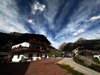 Garni Neidia - Bed and Breakfast Sëlva