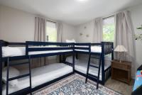 The Hilltop Haven HISTORIC West Salem Charm 5 Mins to Downtown Hospitals Walk to Greenway - Chambres d'hôtes Winston-Salem