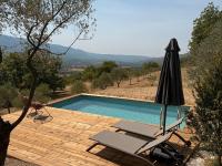 Bastidon avec vue et piscine au coeur du Luberon - B&B Céreste